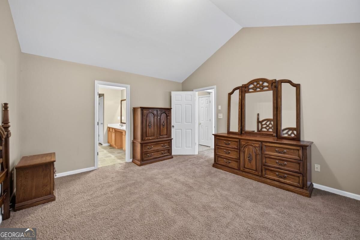 2463 Walnut Tree Lane Property Photo 21