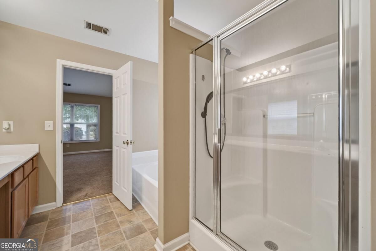 2463 Walnut Tree Lane Property Photo 25