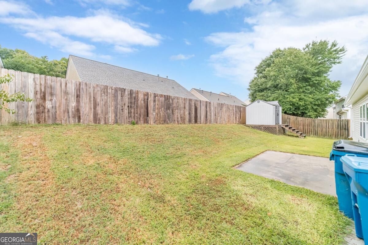 2463 Walnut Tree Lane Property Photo 32