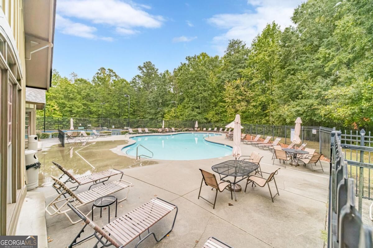 2463 Walnut Tree Lane Property Photo 41
