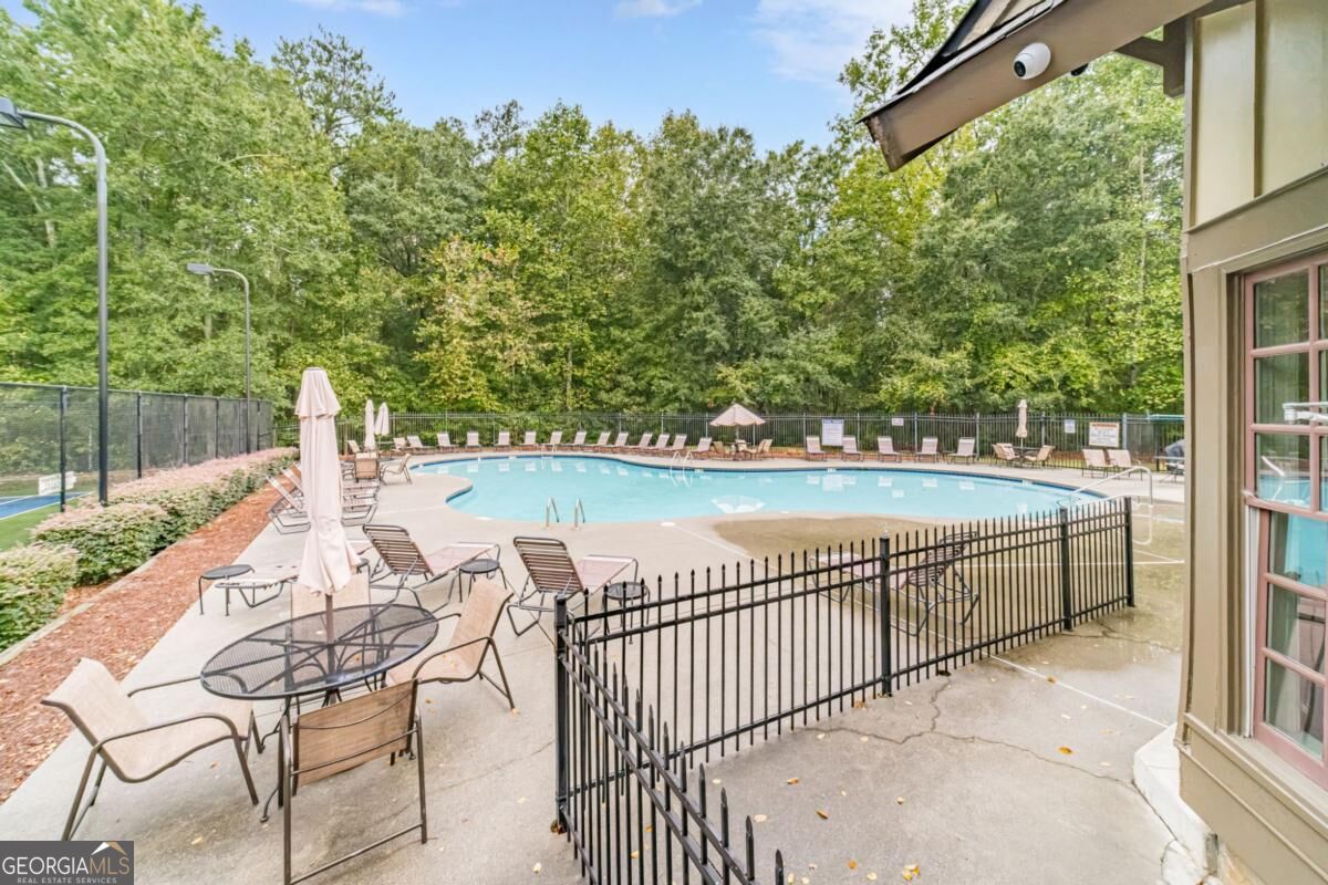 2463 Walnut Tree Lane Property Photo 42