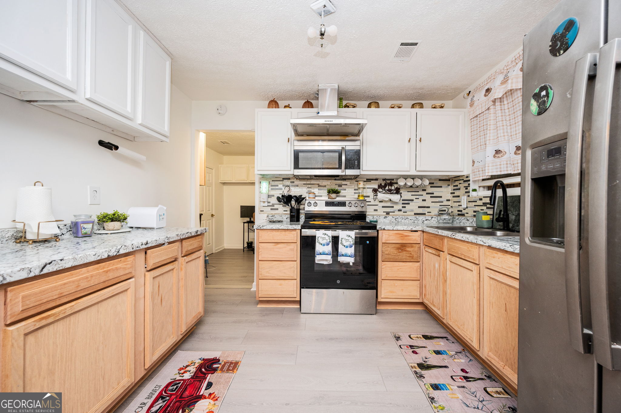 6919 Hickory Log Road Property Photo 12