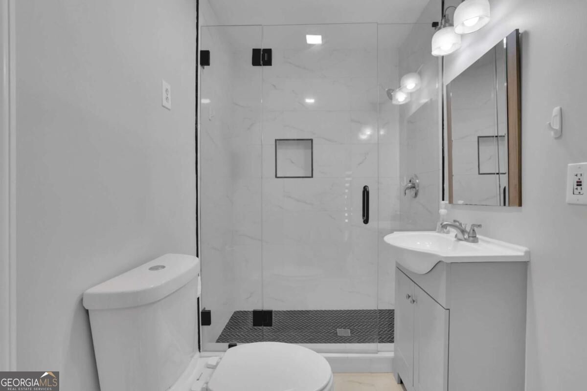 5638 Lake Acworth Drive Nw Property Photo 11