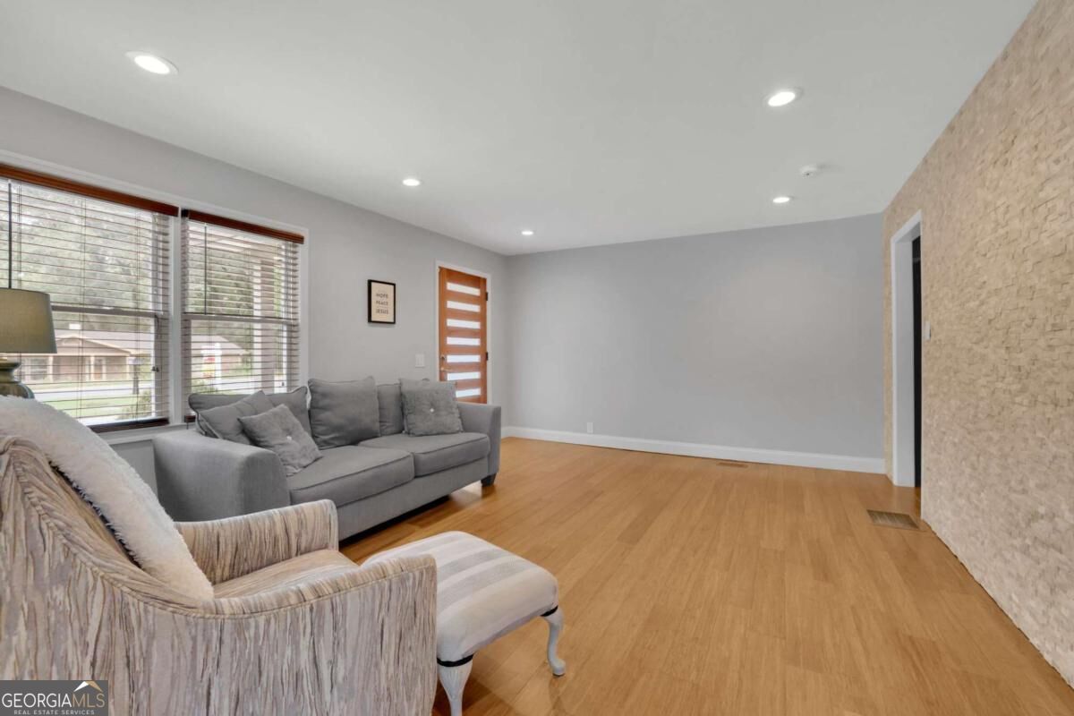 5638 Lake Acworth Drive Nw Property Photo 29