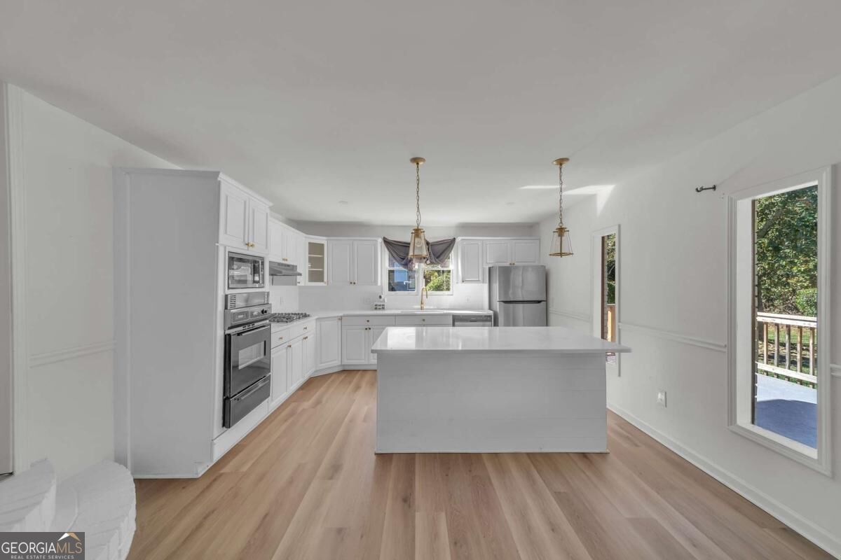 6345 Connell Road Property Photo 15