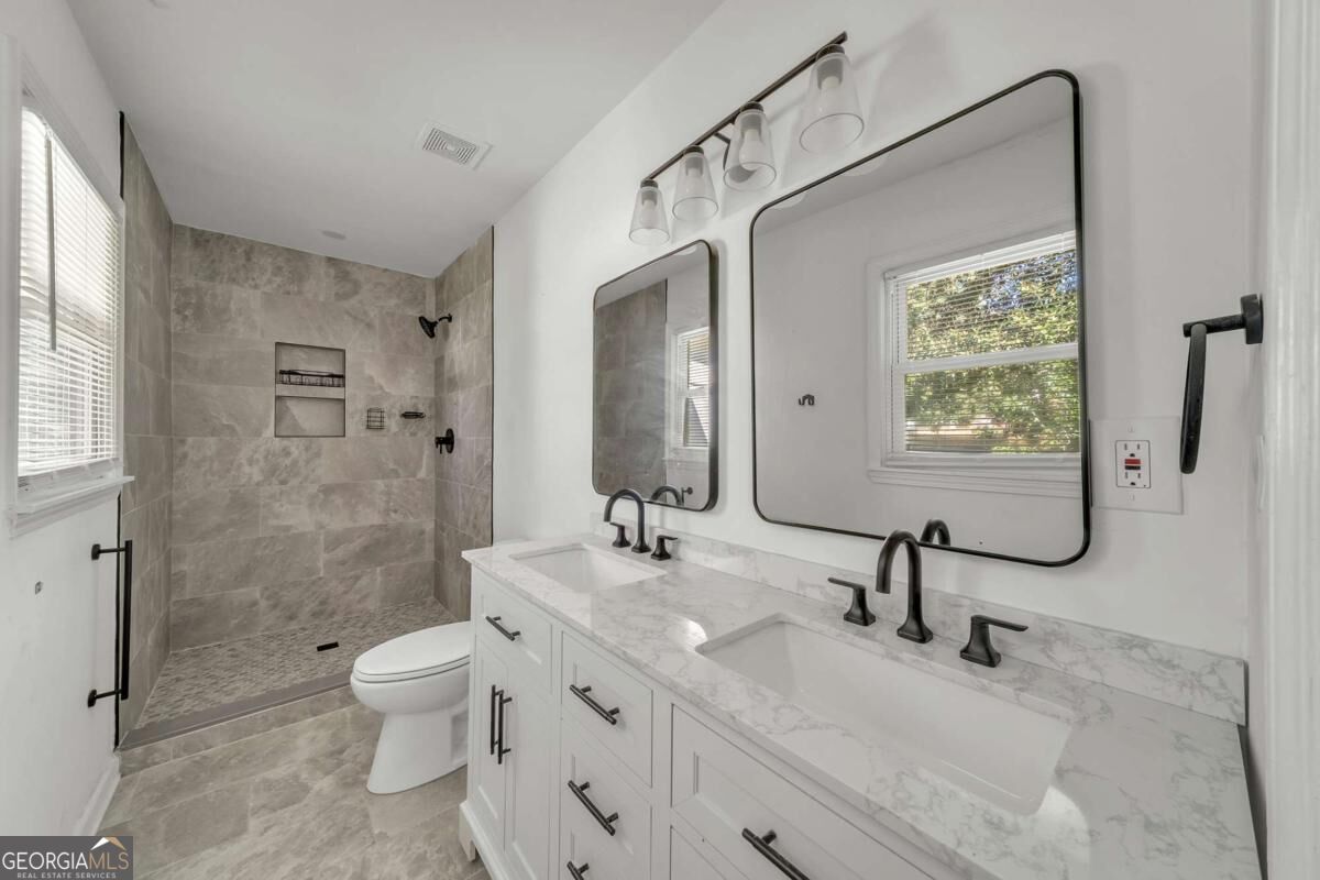 6345 Connell Road Property Photo 18