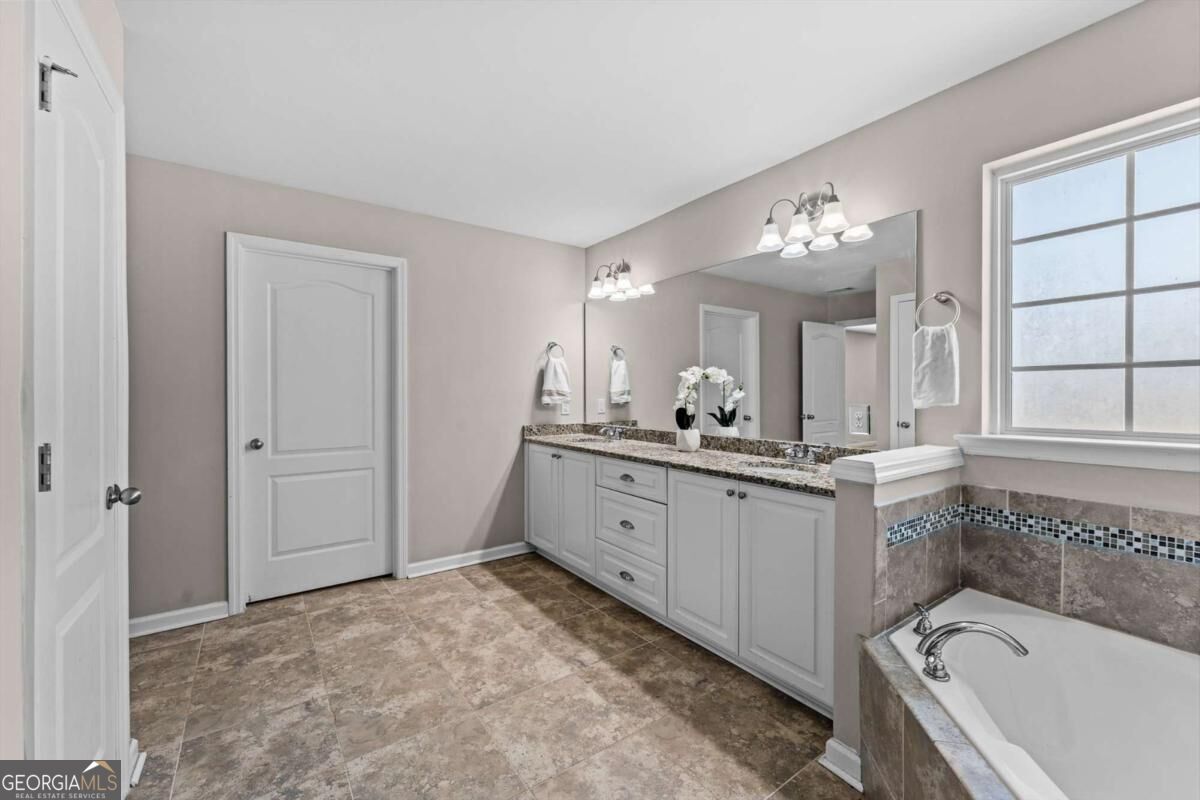 108 Clover Pointe Circle Property Photo 7