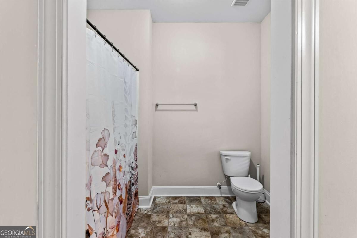 108 Clover Pointe Circle Property Photo 29