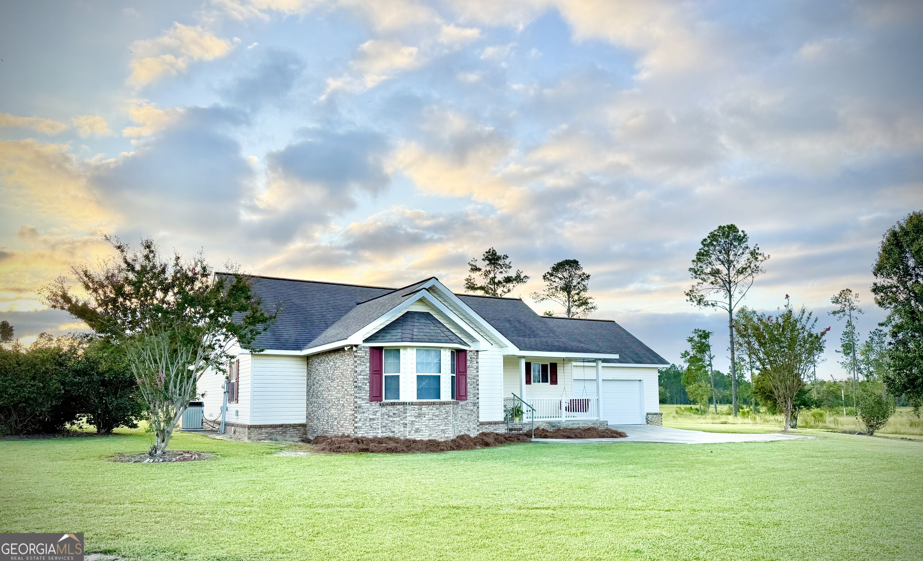 1678 Broxton Highway Property Photo 3