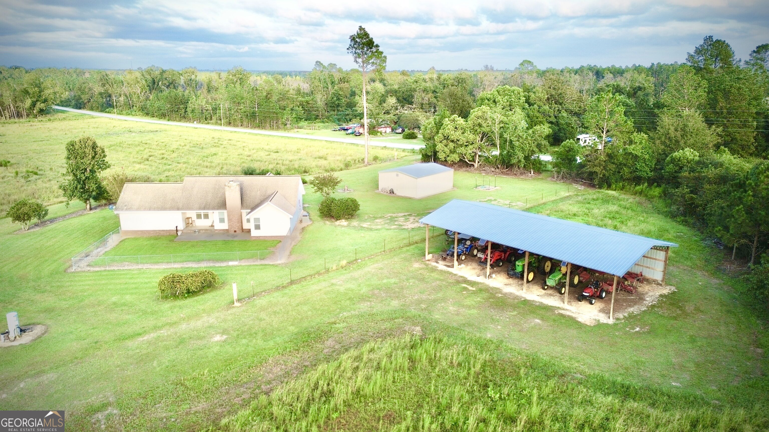 1678 Broxton Highway Property Photo 7