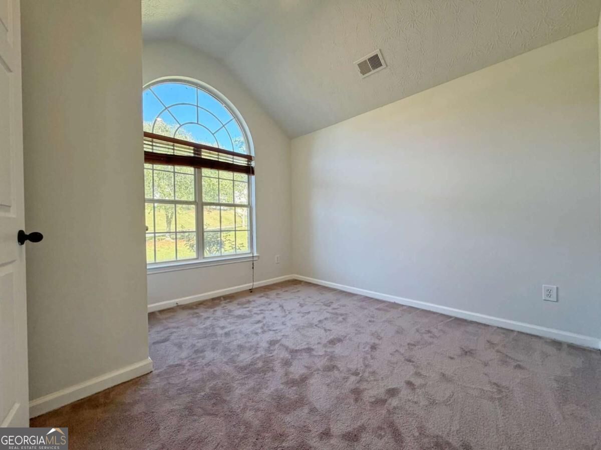 119 Barrington Parkway Property Photo 6