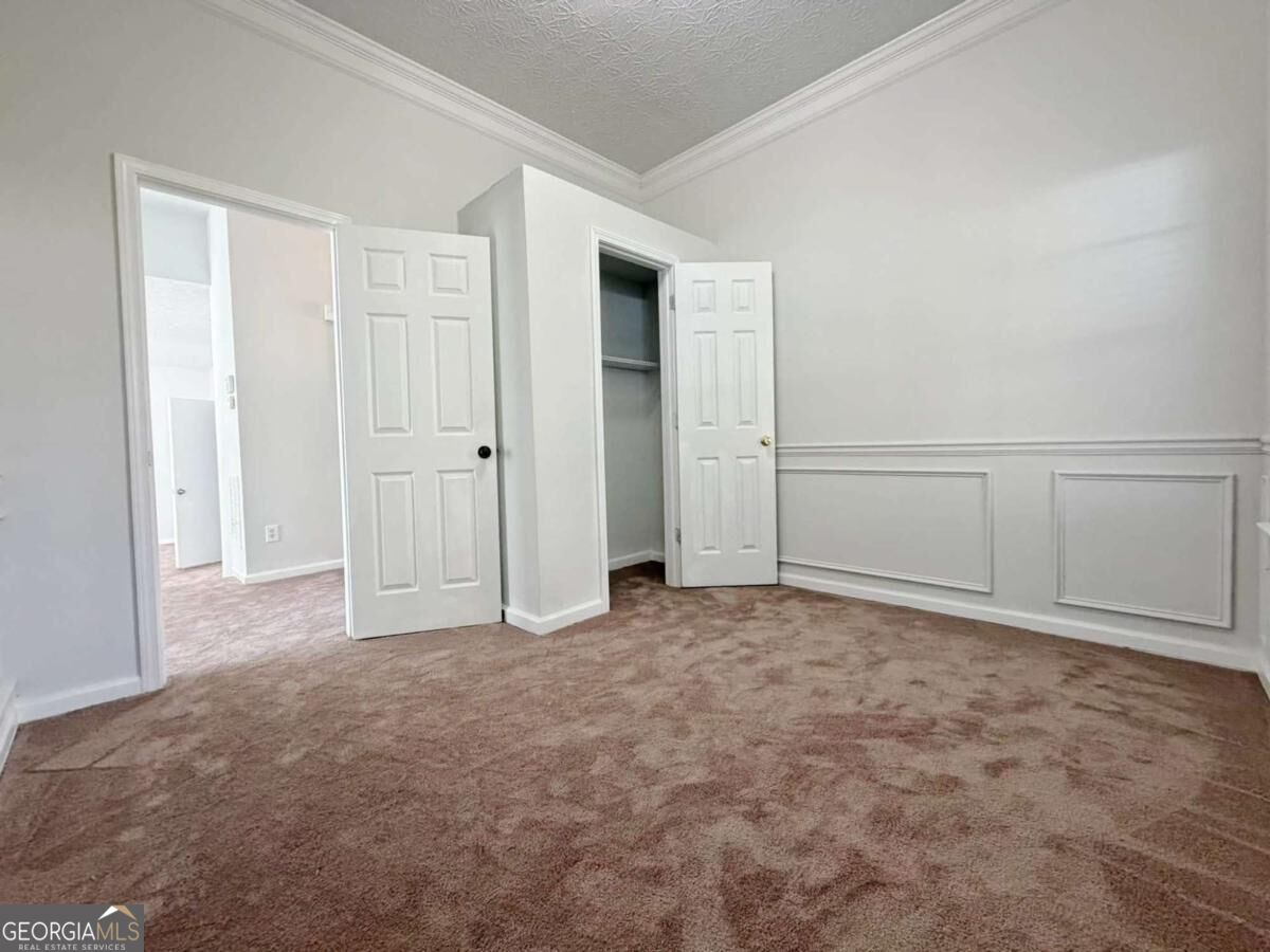 119 Barrington Parkway Property Photo 10