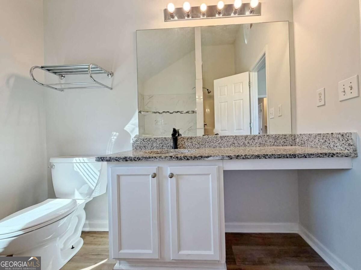 119 Barrington Parkway Property Photo 25