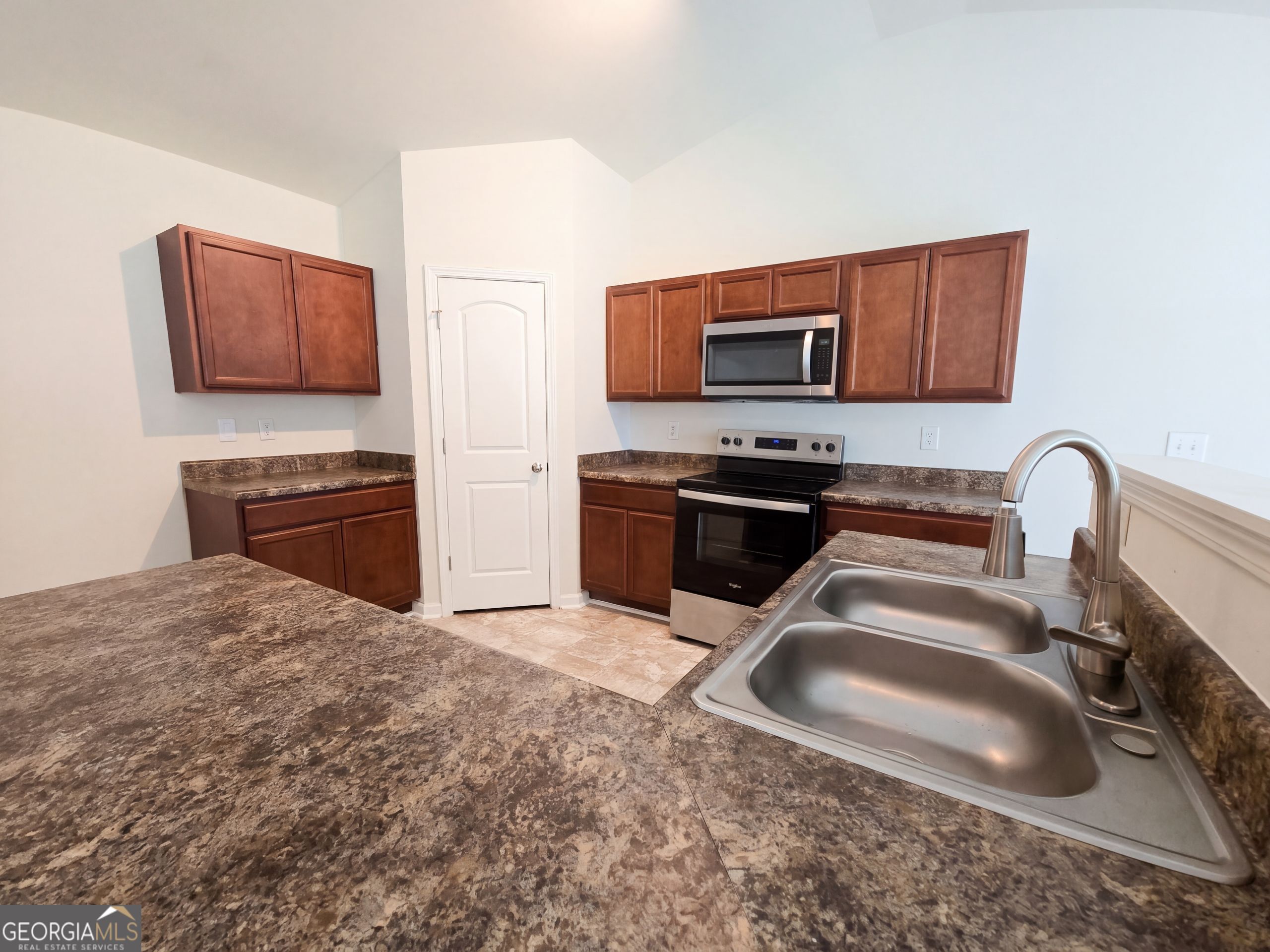 1007 Haley Street Property Photo 2