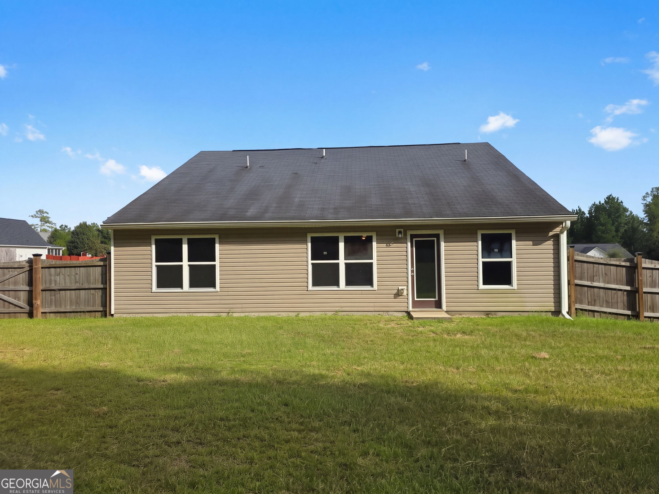 1007 Haley Street Property Photo 5