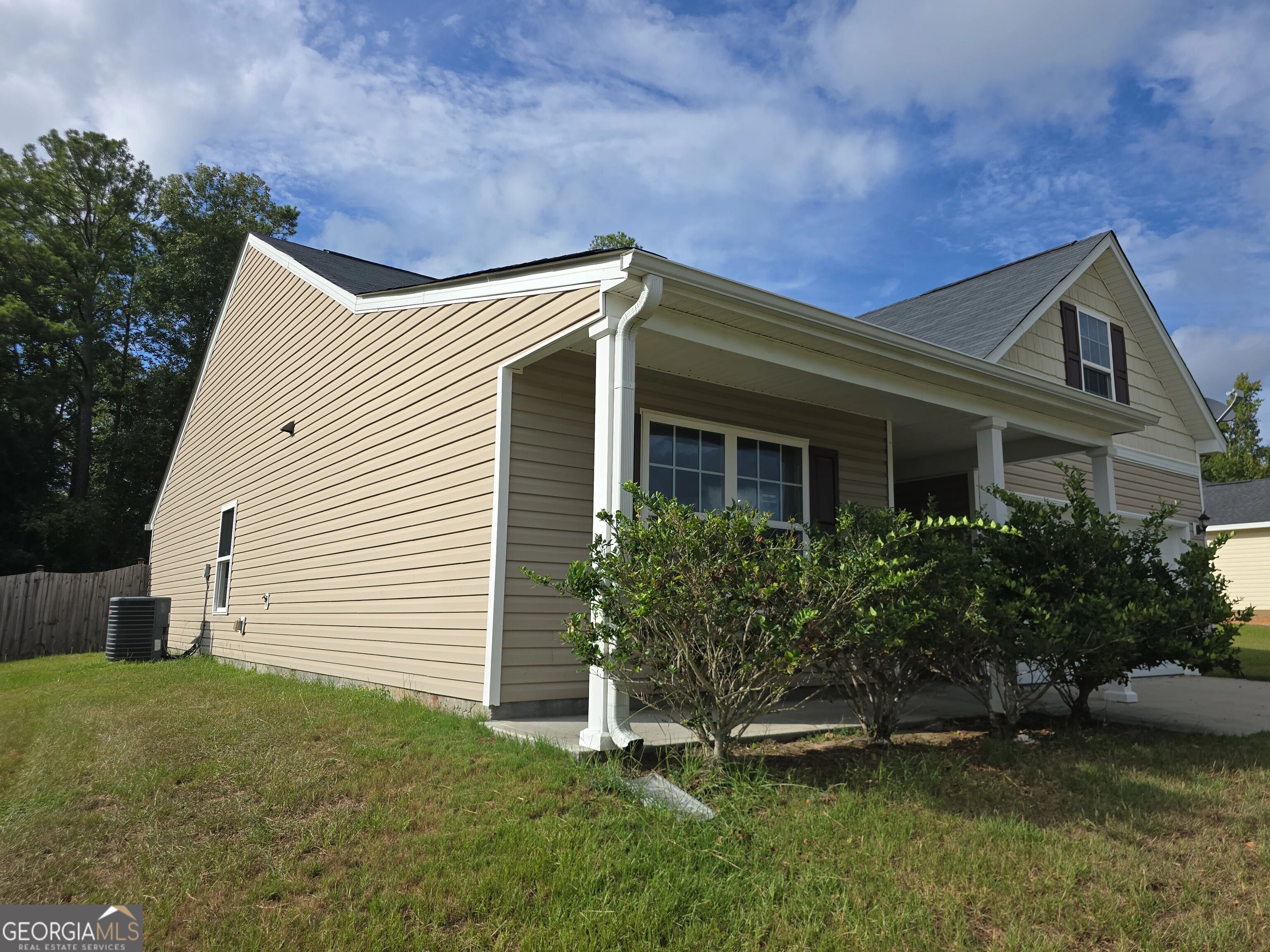 1007 Haley Street Property Photo 16