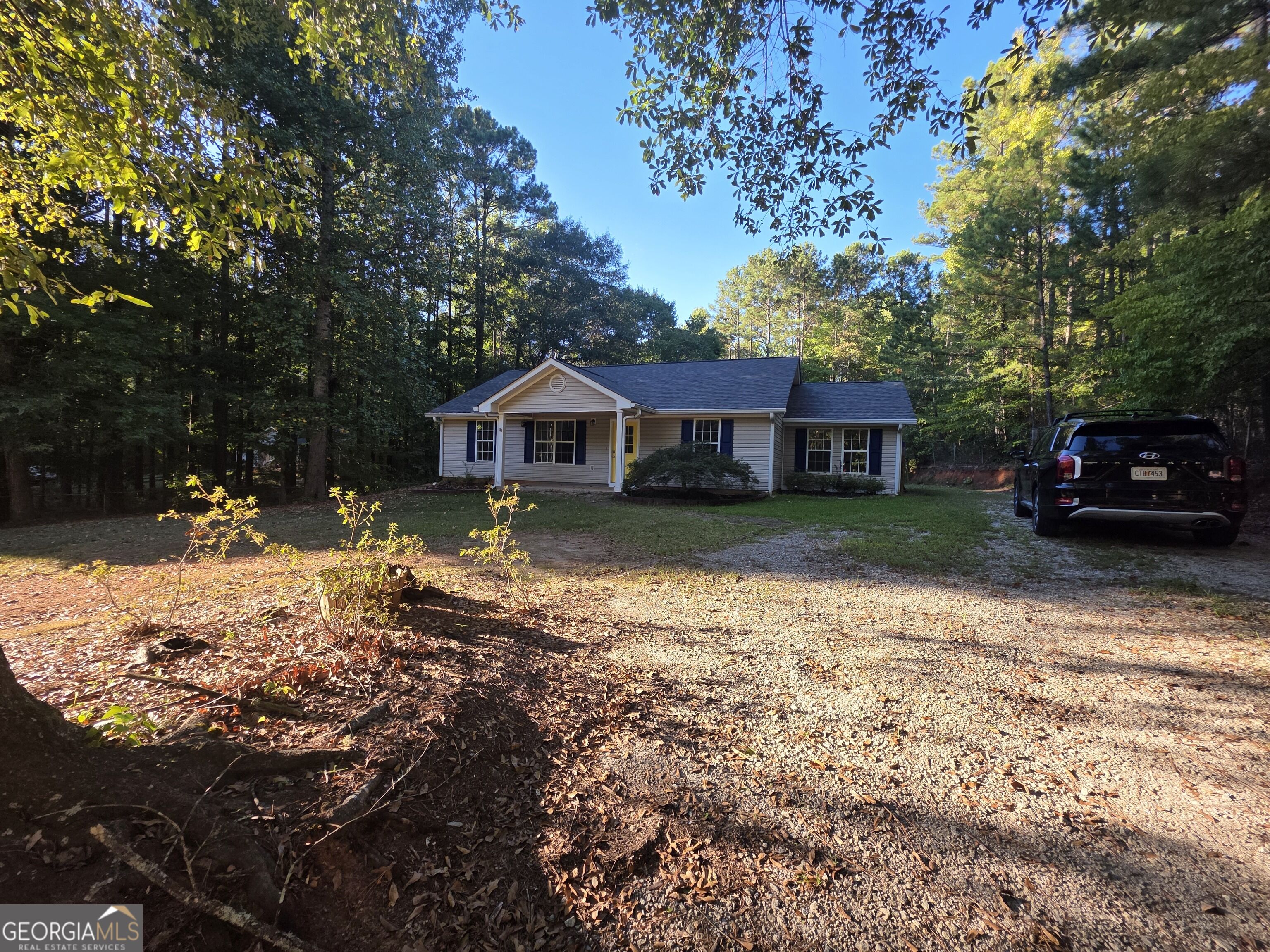 852 Hines Road Property Photo 1