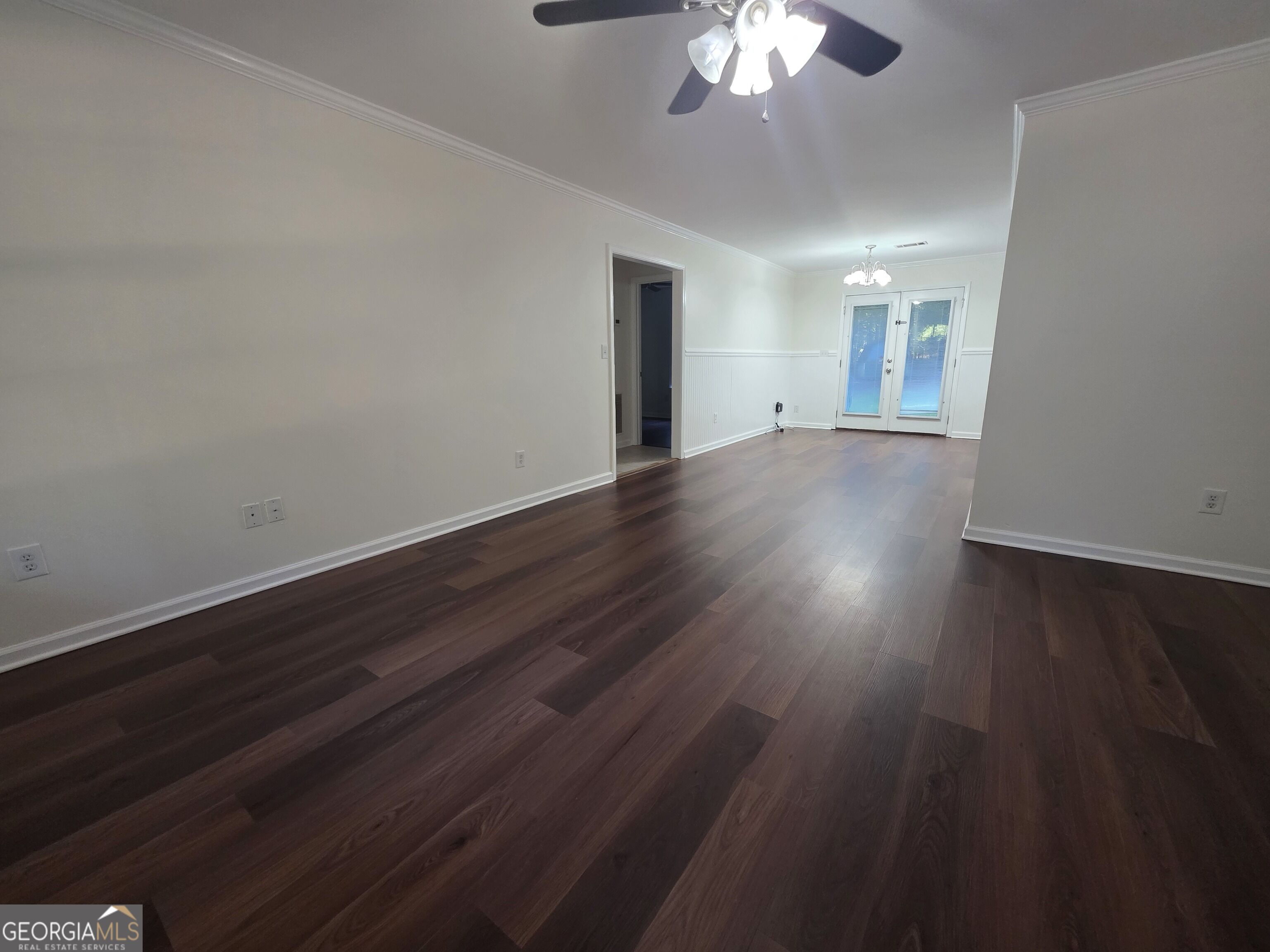 852 Hines Road Property Photo 12