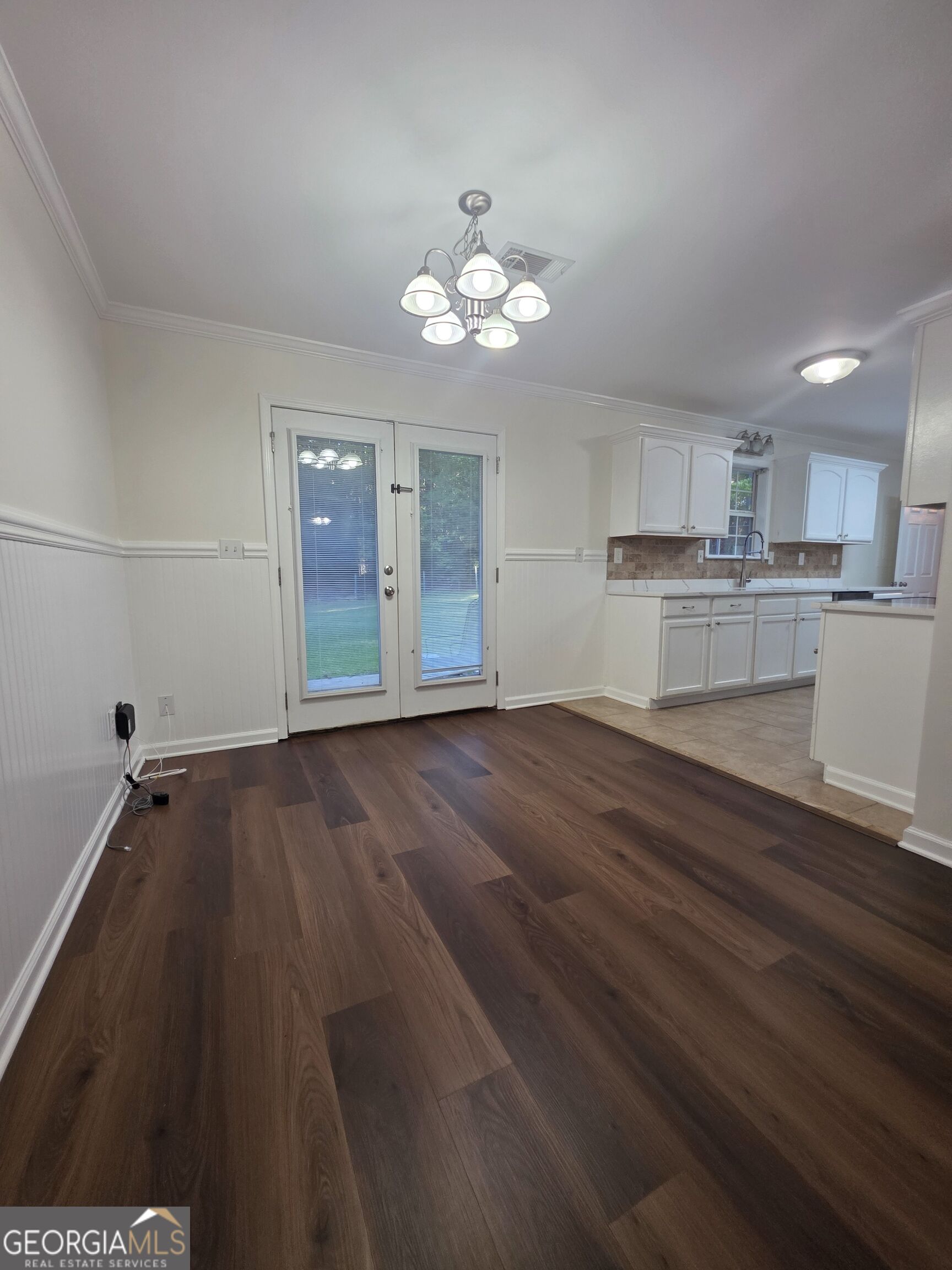 852 Hines Road Property Photo 14