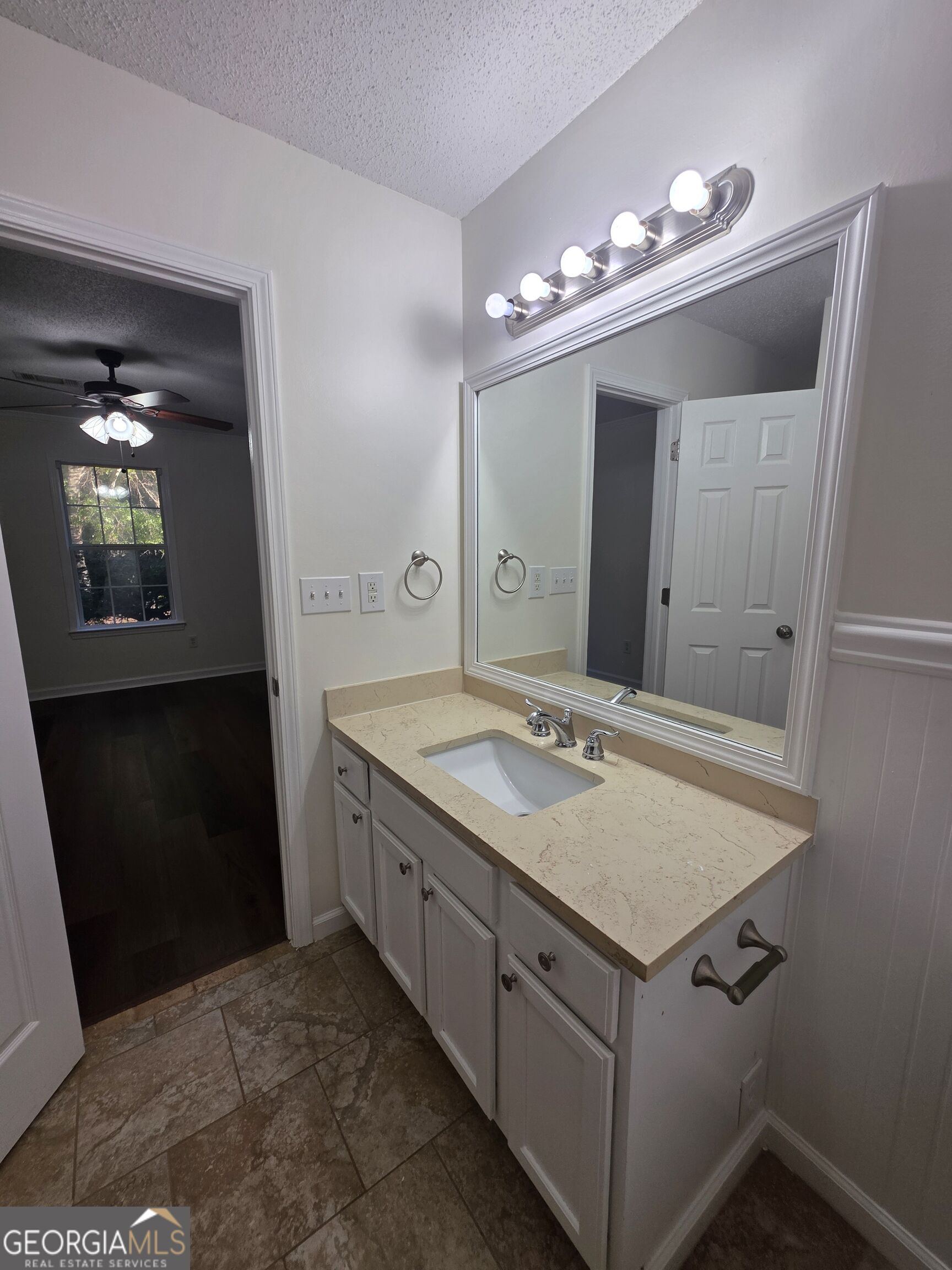 852 Hines Road Property Photo 21