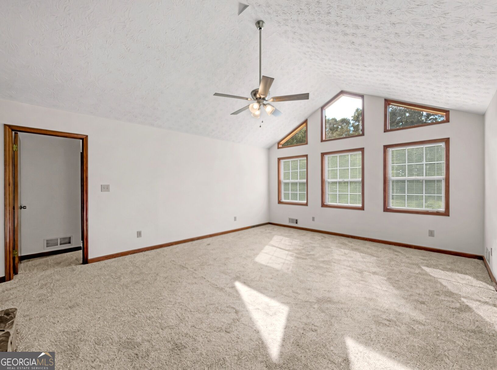 518 Club Valley Drive Property Photo 10