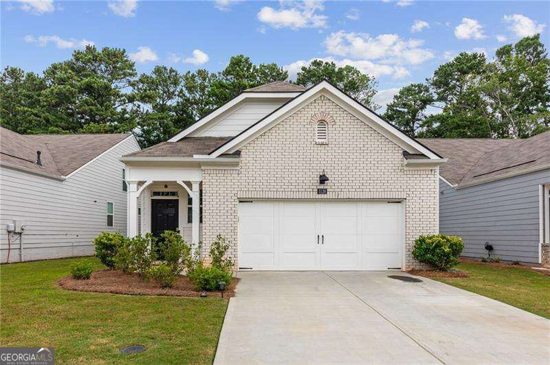 5126 Tulip Square Property Photo 2
