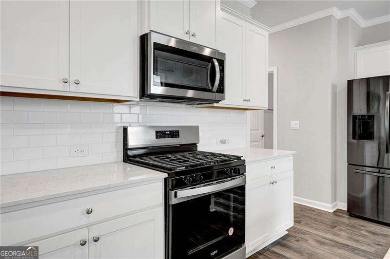 5126 Tulip Square Property Photo 7
