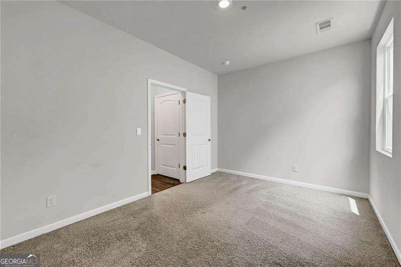5126 Tulip Square Property Photo 17