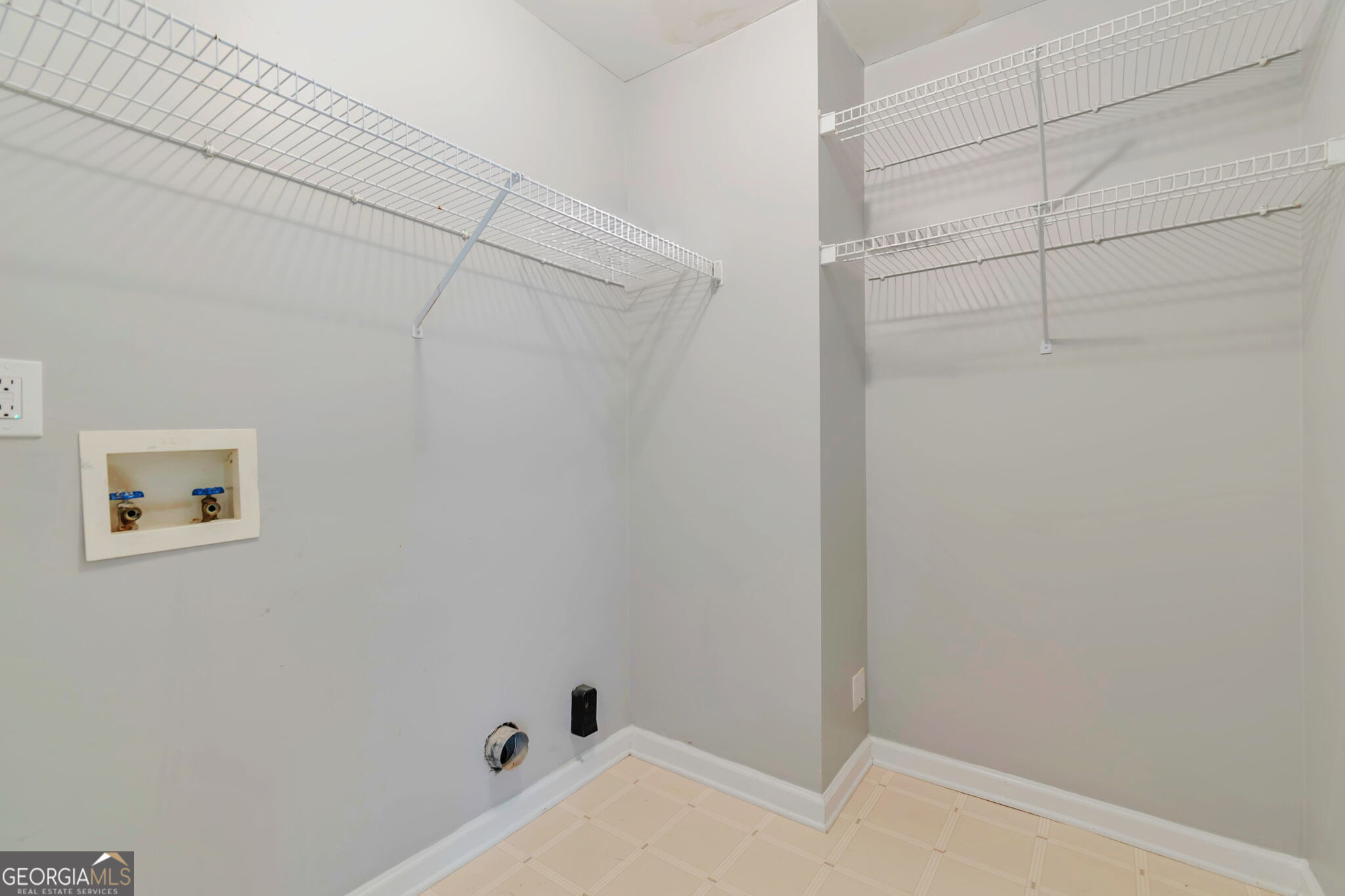 875 Cedar Creek Drive Property Photo 27