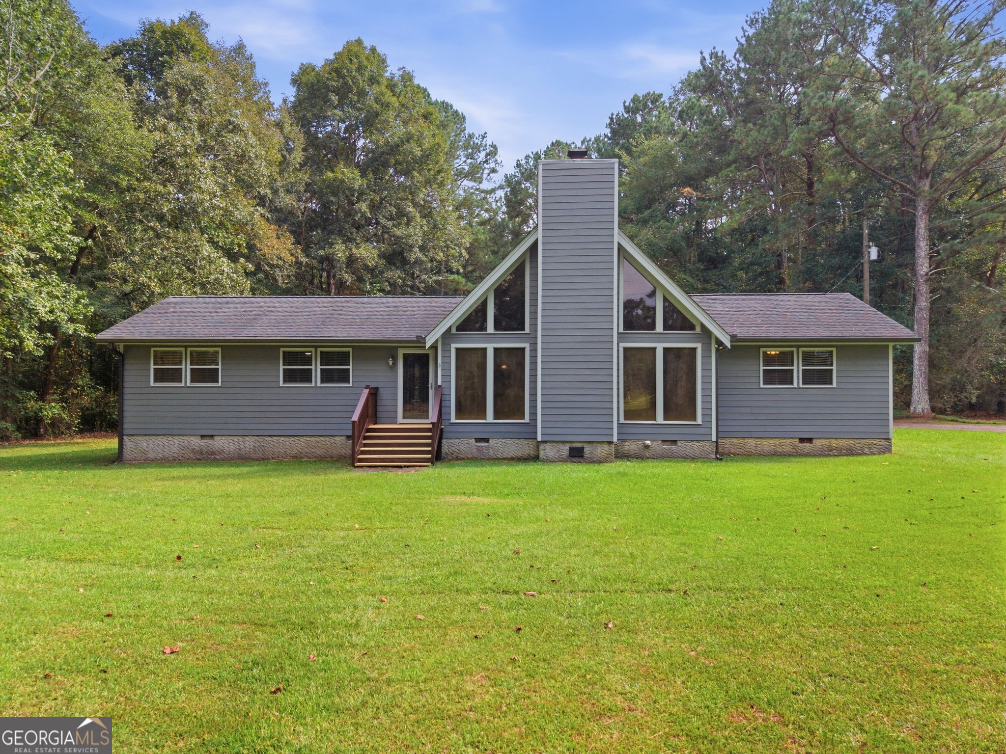 1124 New Rosedale Road Ne Property Photo 1
