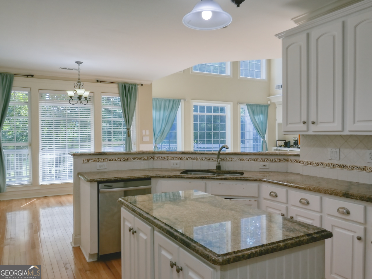 124 Somerset Hills Property Photo 12