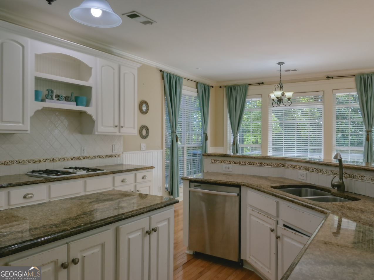 124 Somerset Hills Property Photo 13