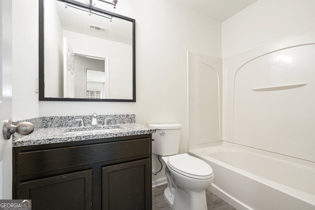 2401 Heritage Park Circle Nw # 14 Property Photo 27