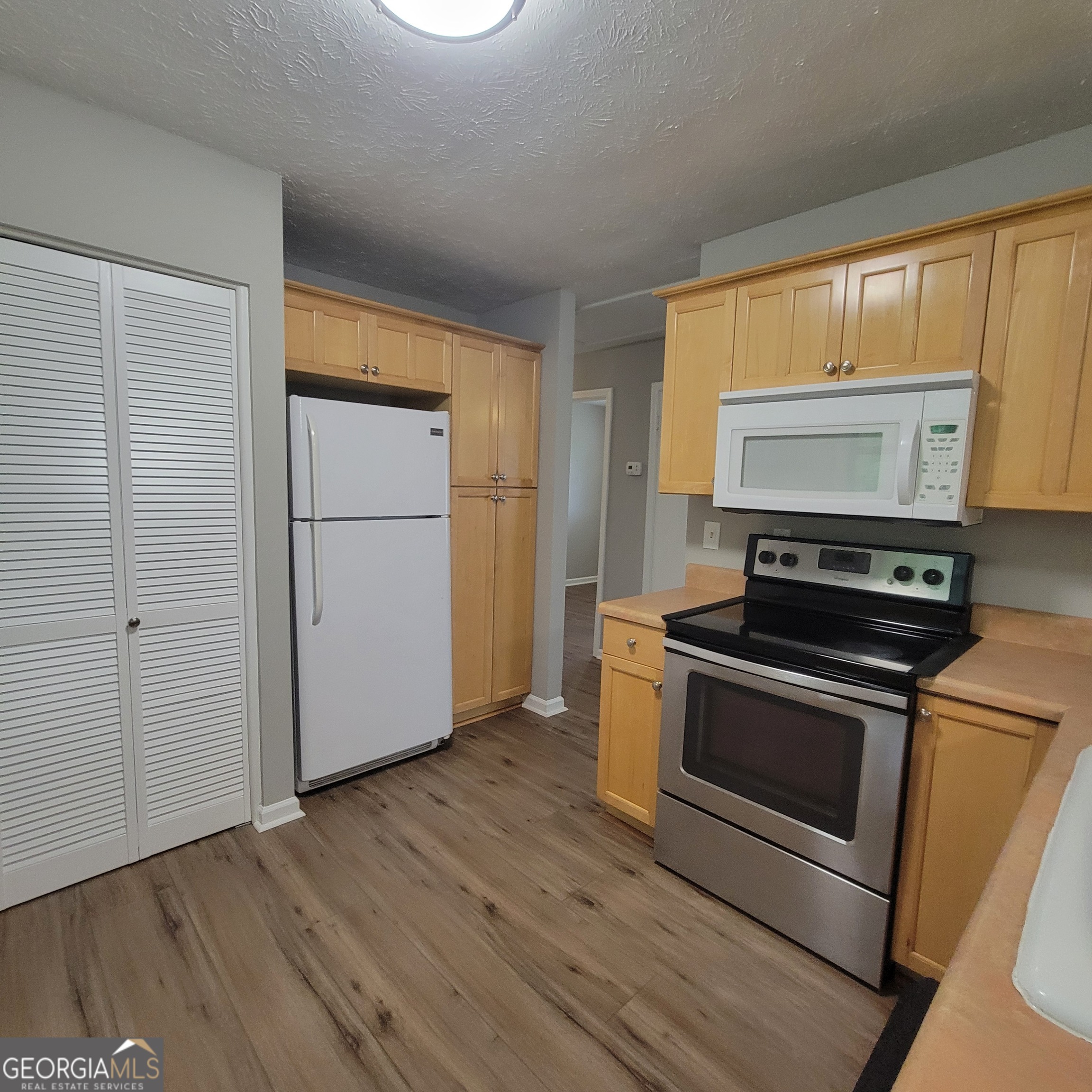 77 Pierce Road Property Photo 10