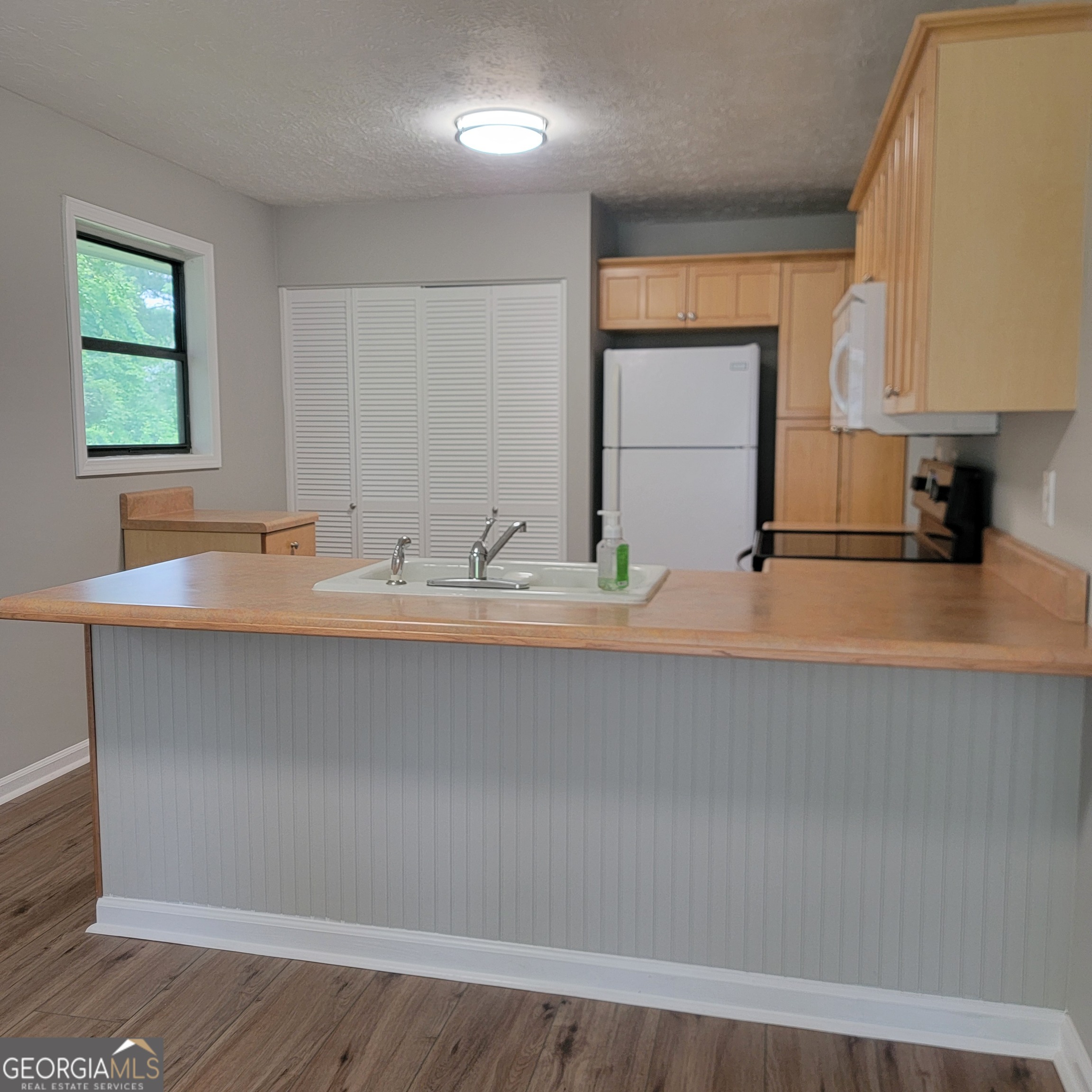 77 Pierce Road Property Photo 11