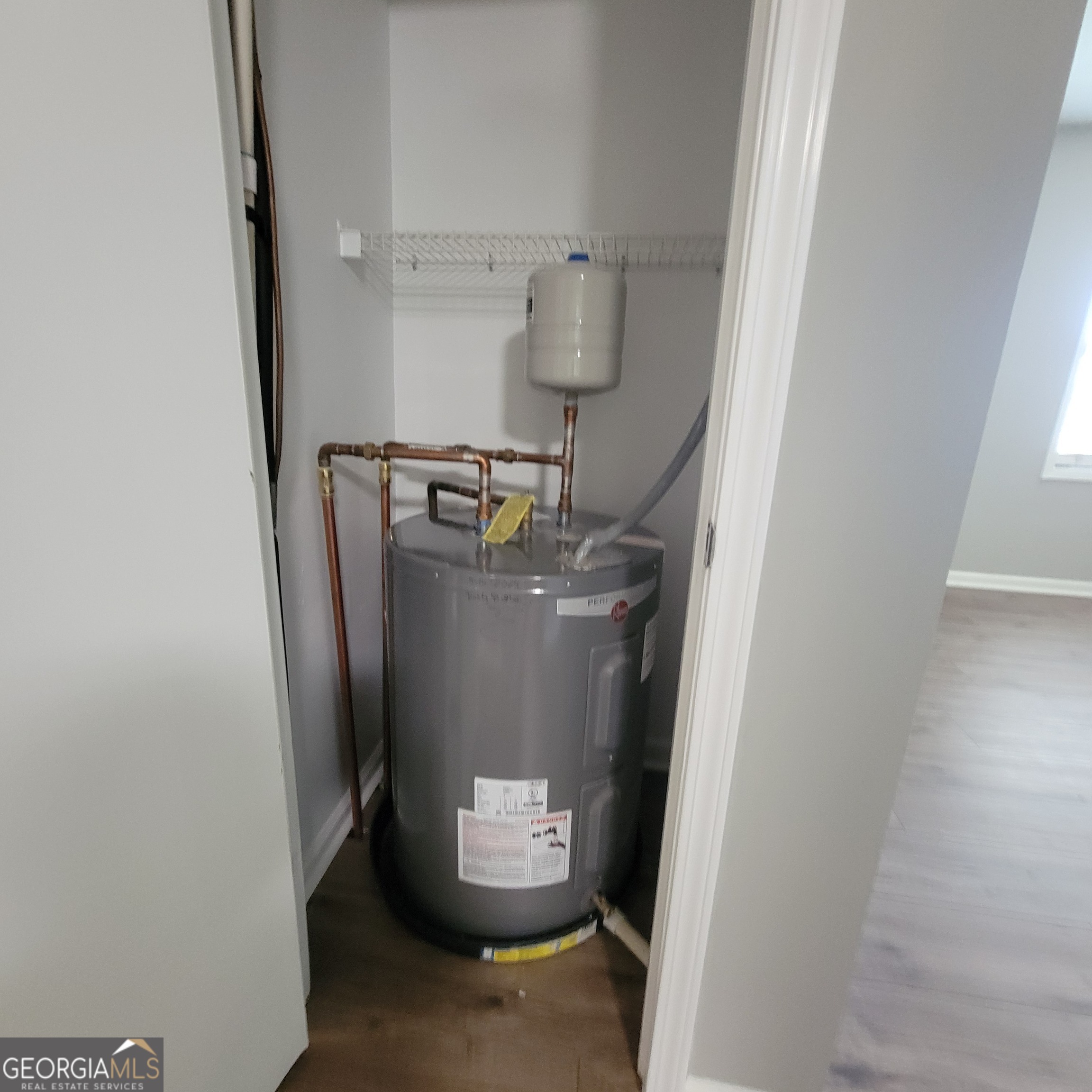 77 Pierce Road Property Photo 17