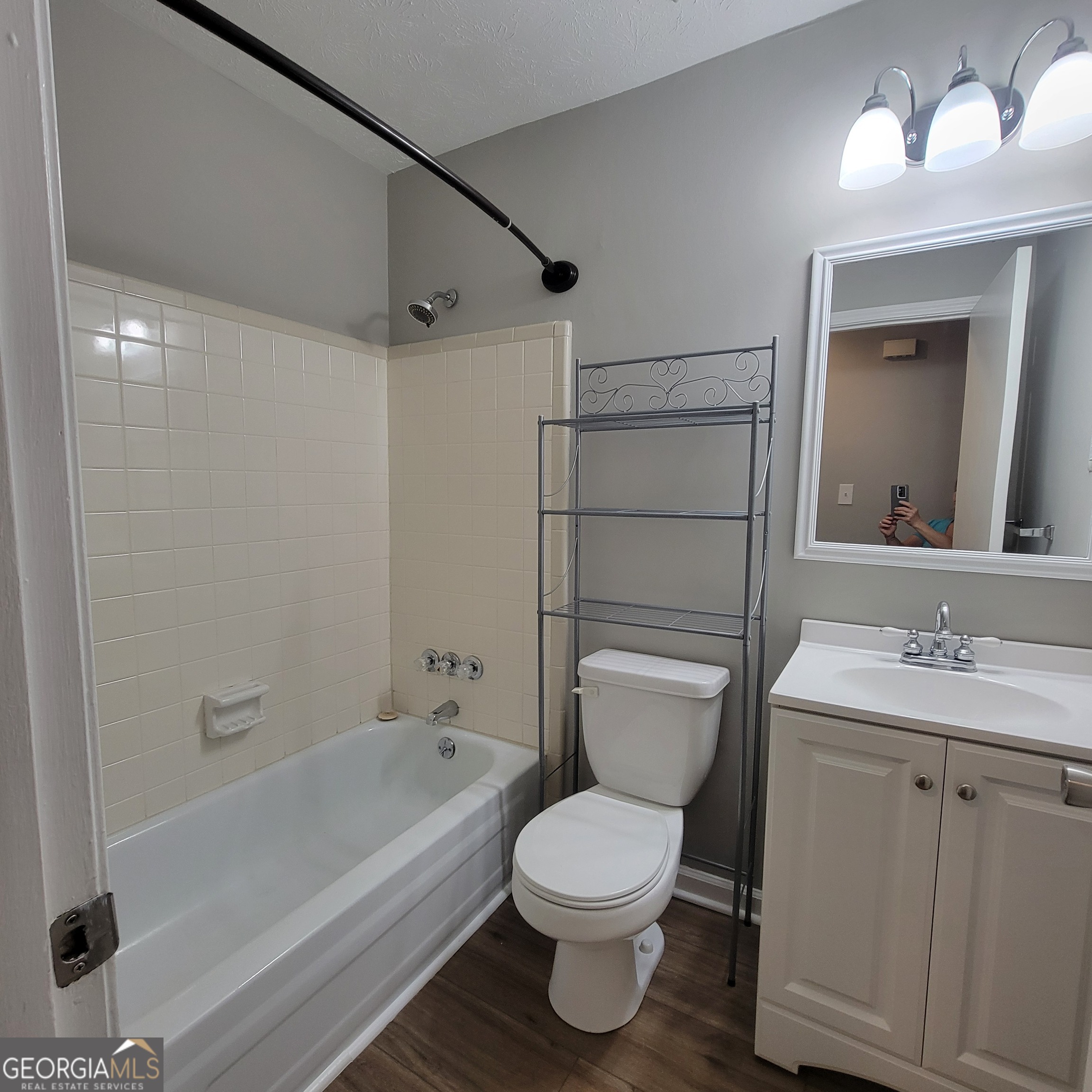 77 Pierce Road Property Photo 18