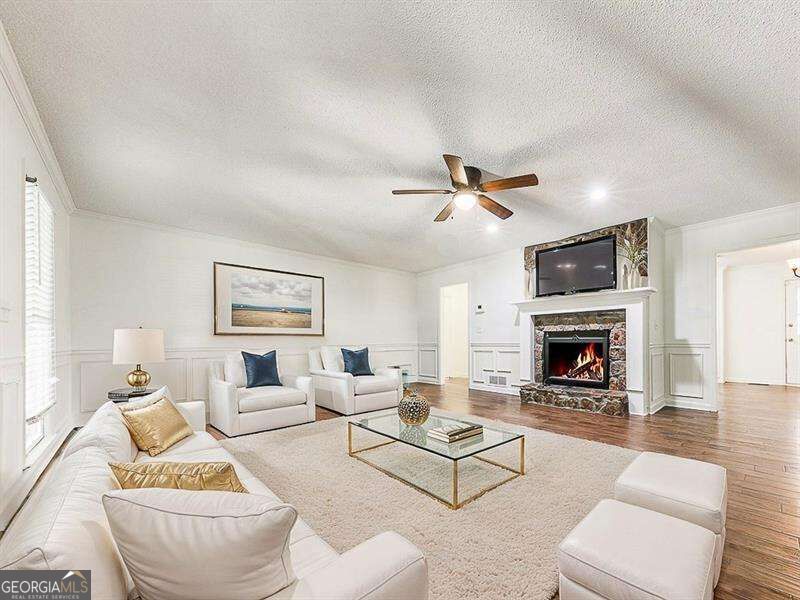 4440 Whiteleaf Way Property Photo 5