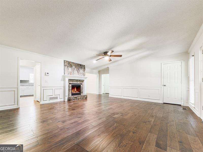 4440 Whiteleaf Way Property Photo 7