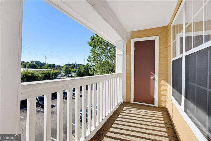 535 Bentley Place Property Photo 4