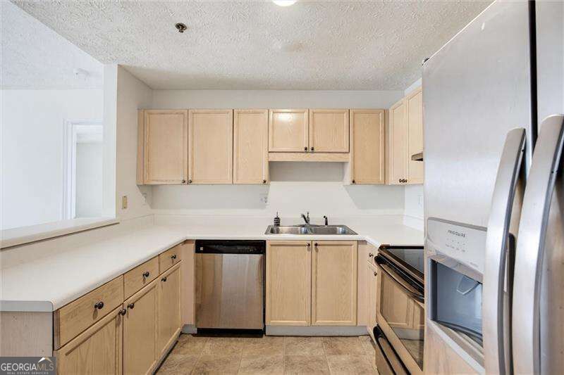 535 Bentley Place Property Photo 11