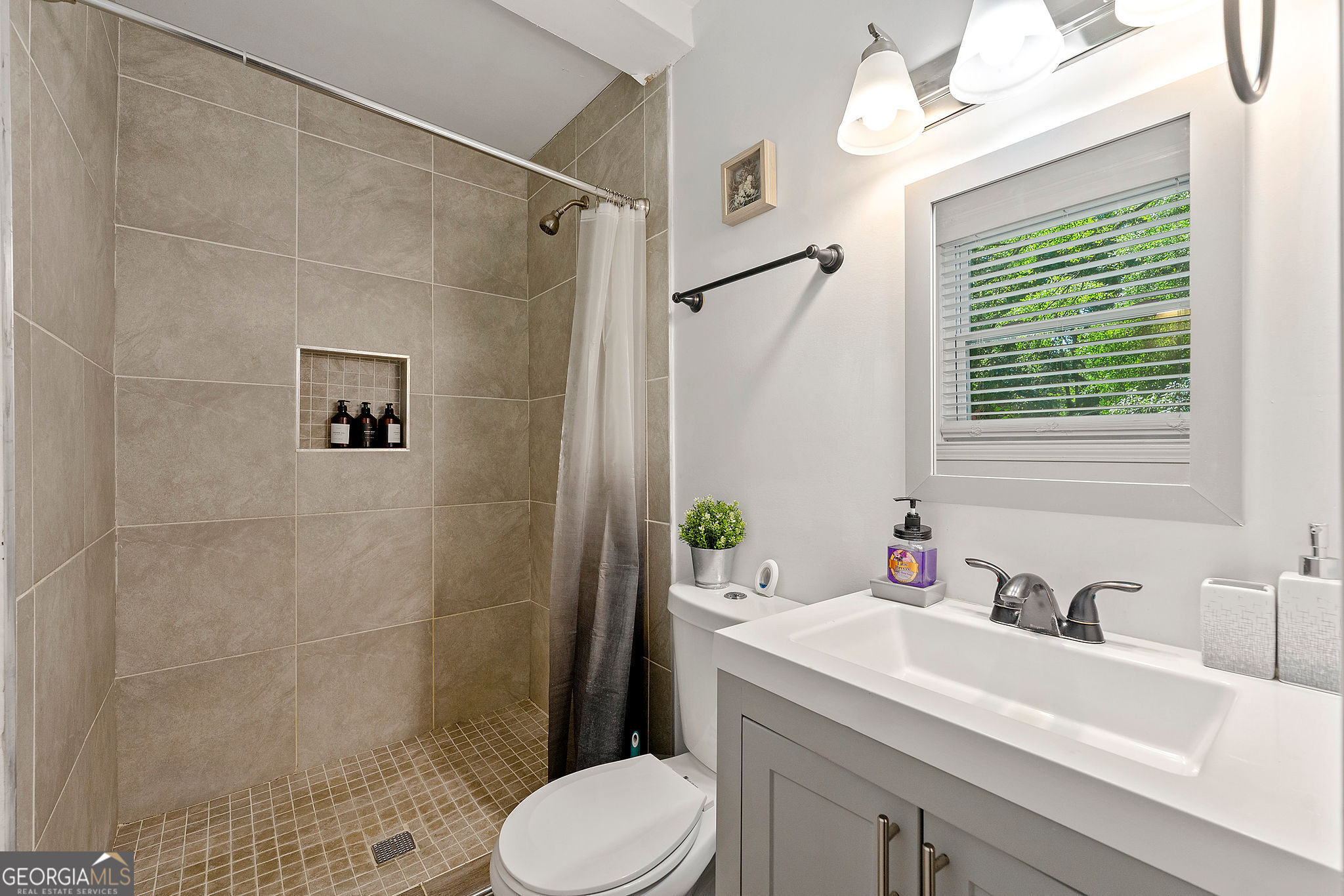 5989 Bowden Street Property Photo 21