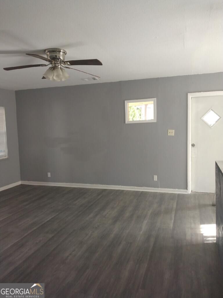 2582 Echols Place Property Photo 2