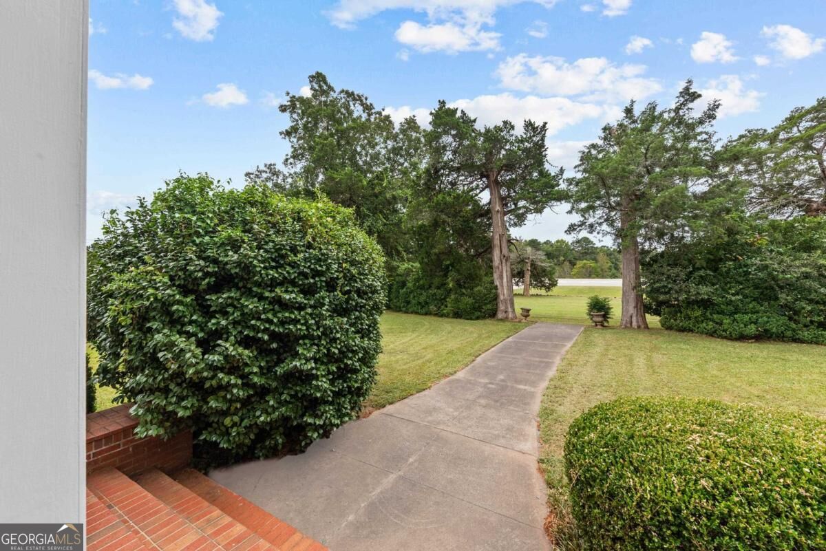 437 Milledgeville Road Property Photo 5