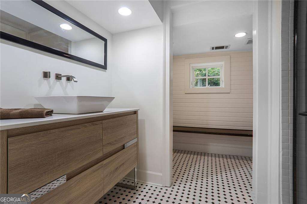 219 Little John Trail Ne Property Photo 28
