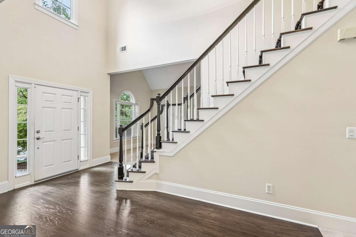 3750 Highcroft Circle Property Photo 2