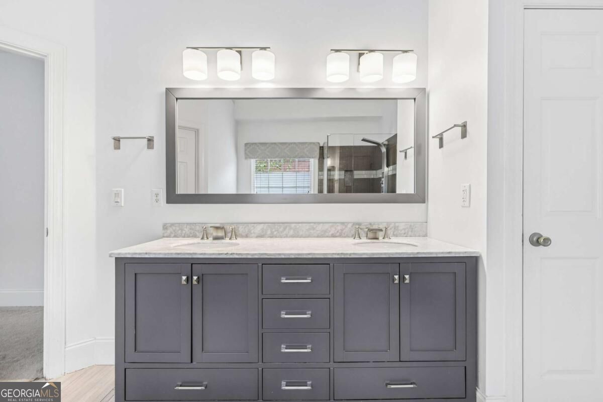 3750 Highcroft Circle Property Photo 14