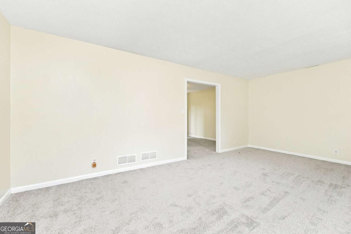 2576 Glenrock Drive Property Photo 6