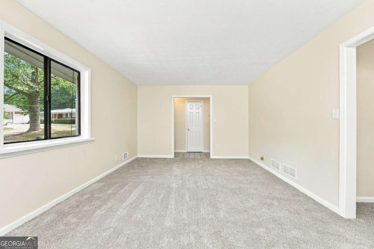 2576 Glenrock Drive Property Photo 7