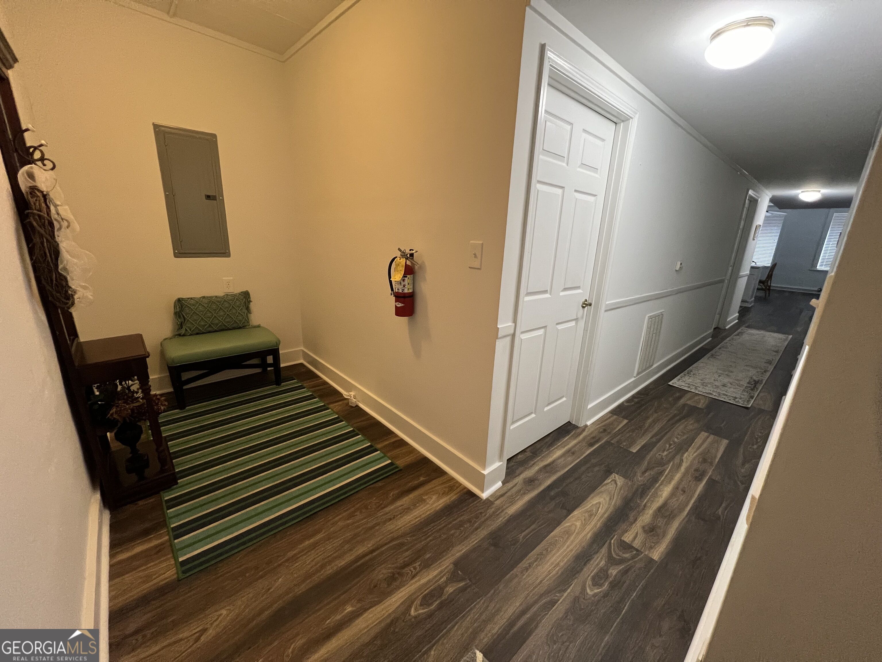 30 E Johnston Street Property Photo 3